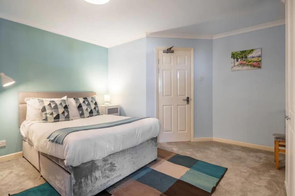 1 Bedroom Flat With Free Parking London Exteriör bild