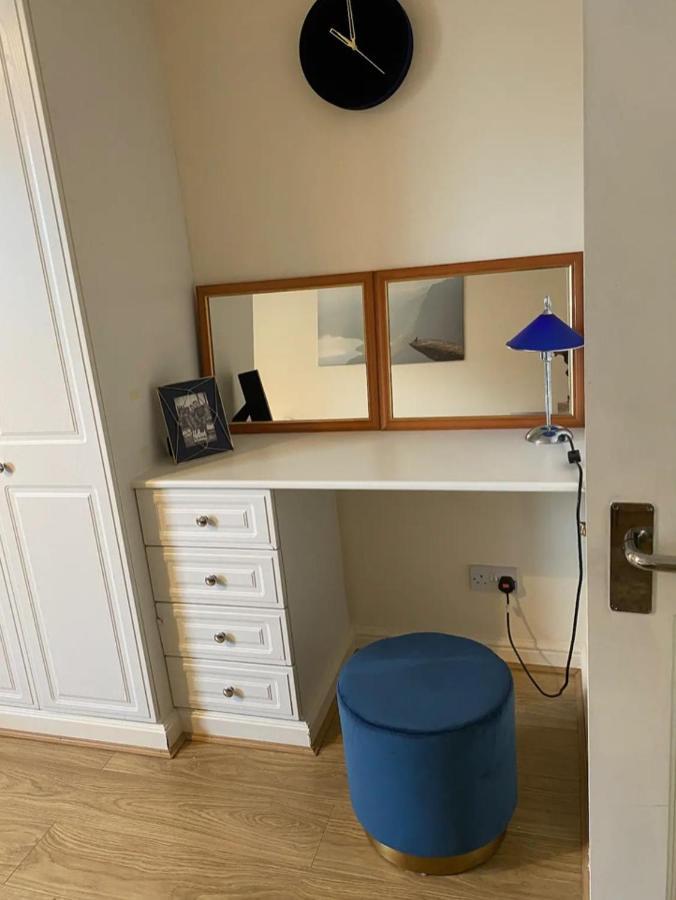 1 Bedroom Flat With Free Parking London Exteriör bild